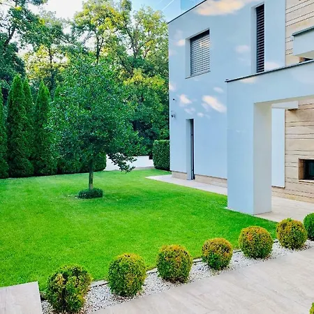 D'scret Luxury Private Wellness Pool * Budapest